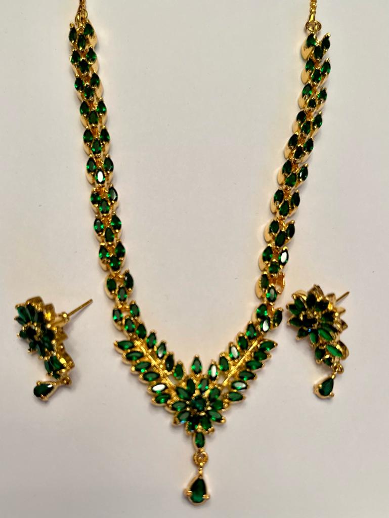 Necklace Set - Green Stone