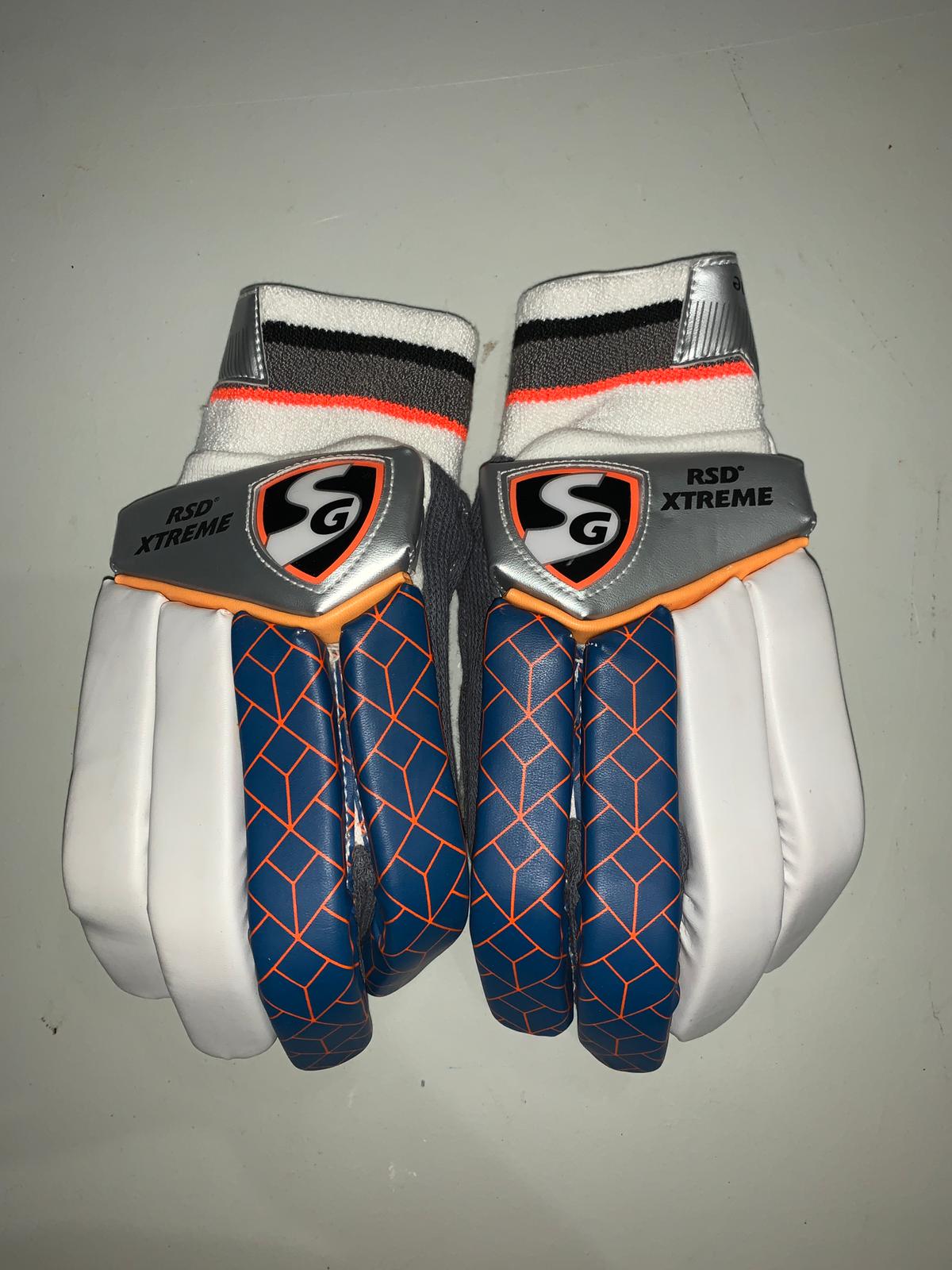 SG RSD Xtreme Right Hand Batting Gloves