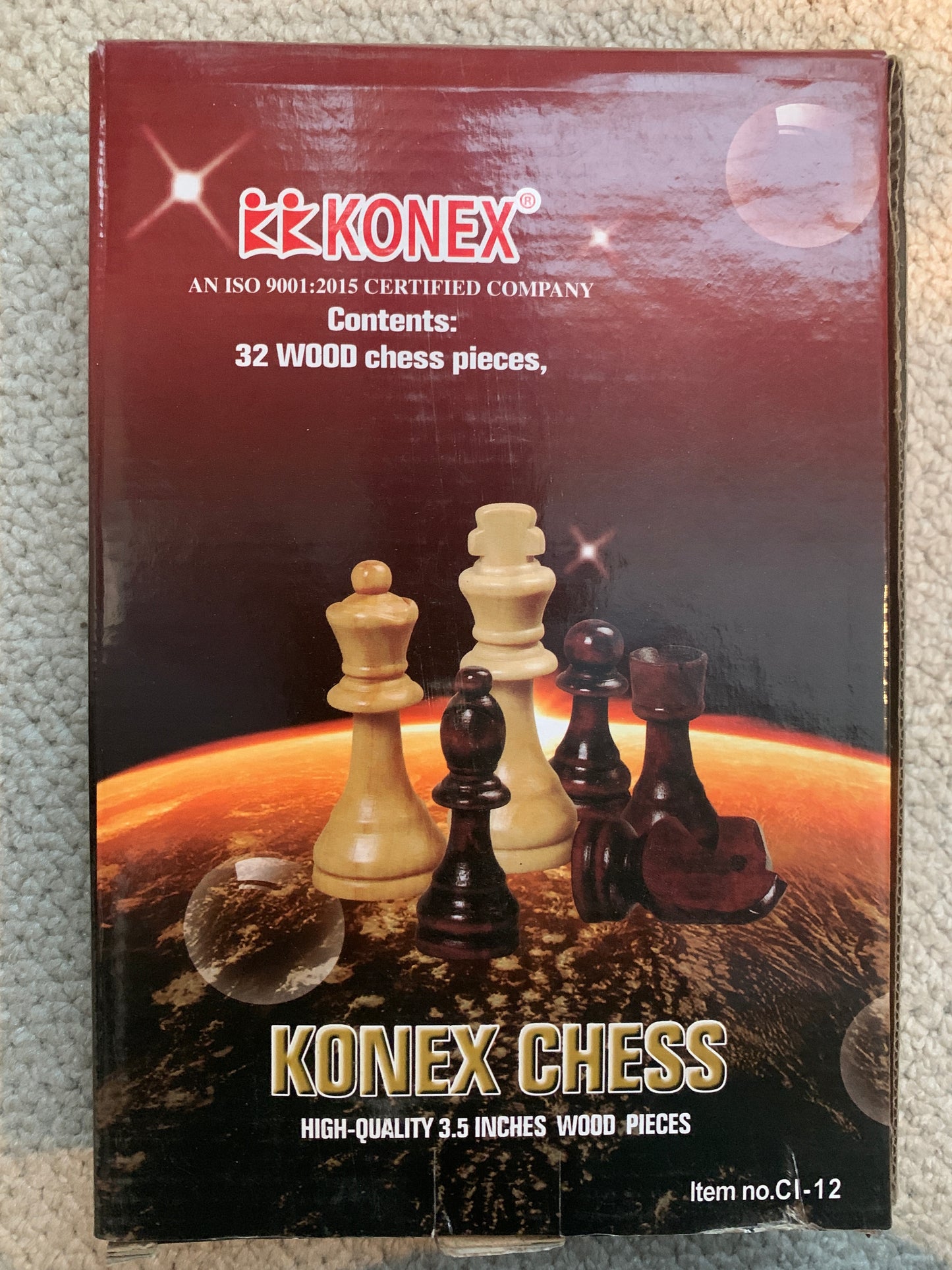 32 Wooden Chess Pieces