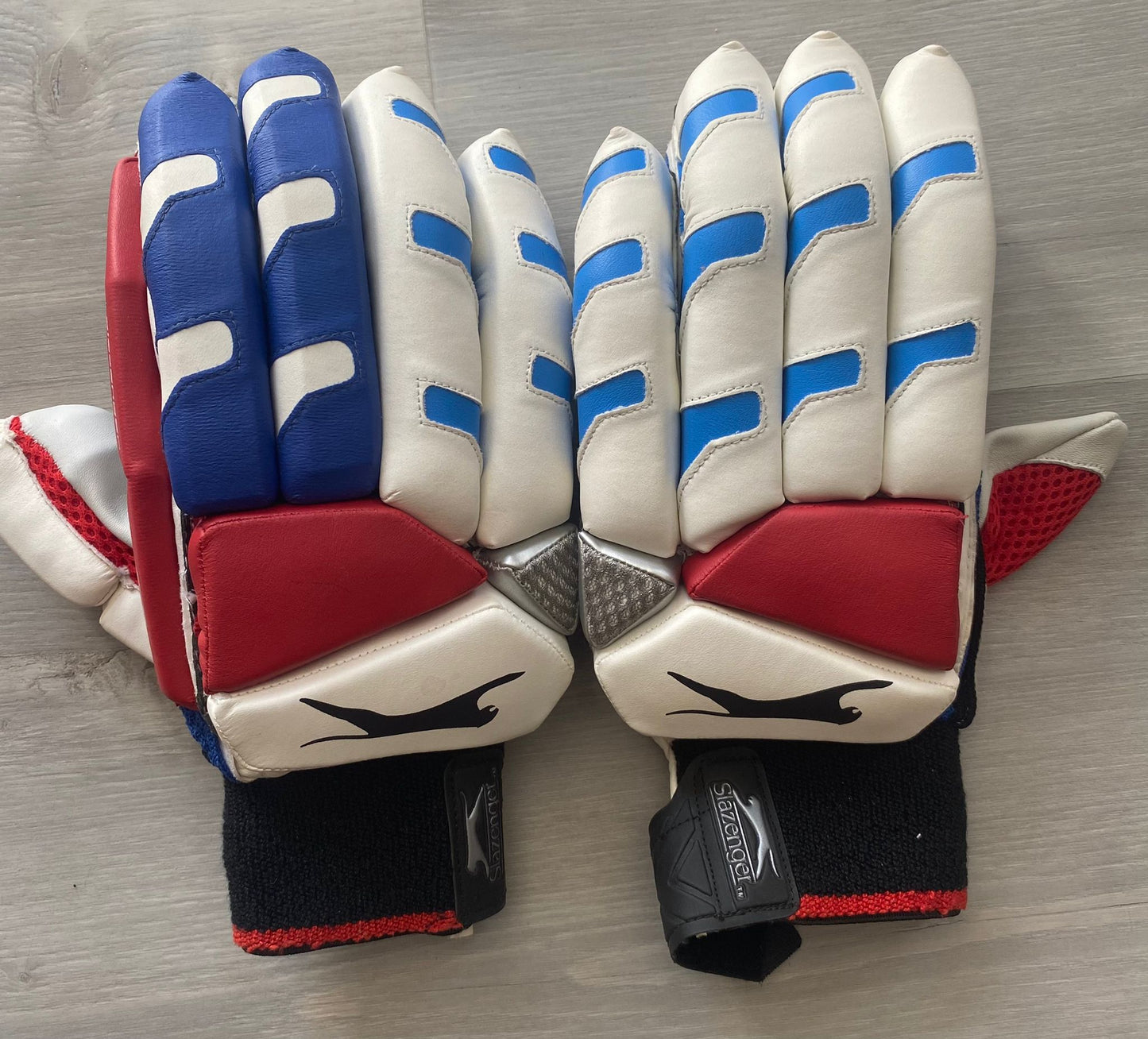 Slazenger Elite Pro Right Handed Batting Gloves