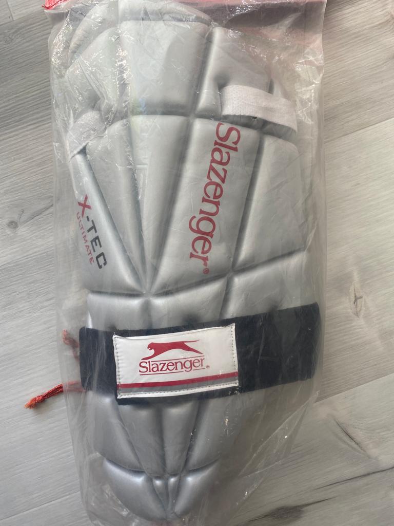 Slazenger Thigh Pad