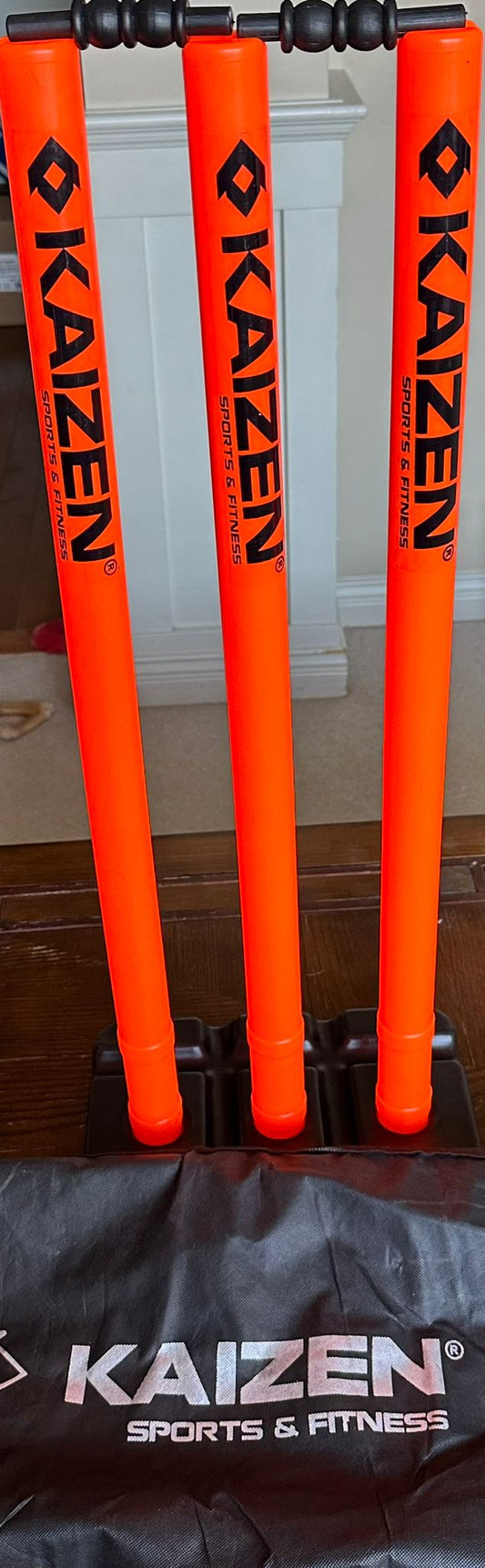 Kaizen Plastic Stumps with Base and Bails