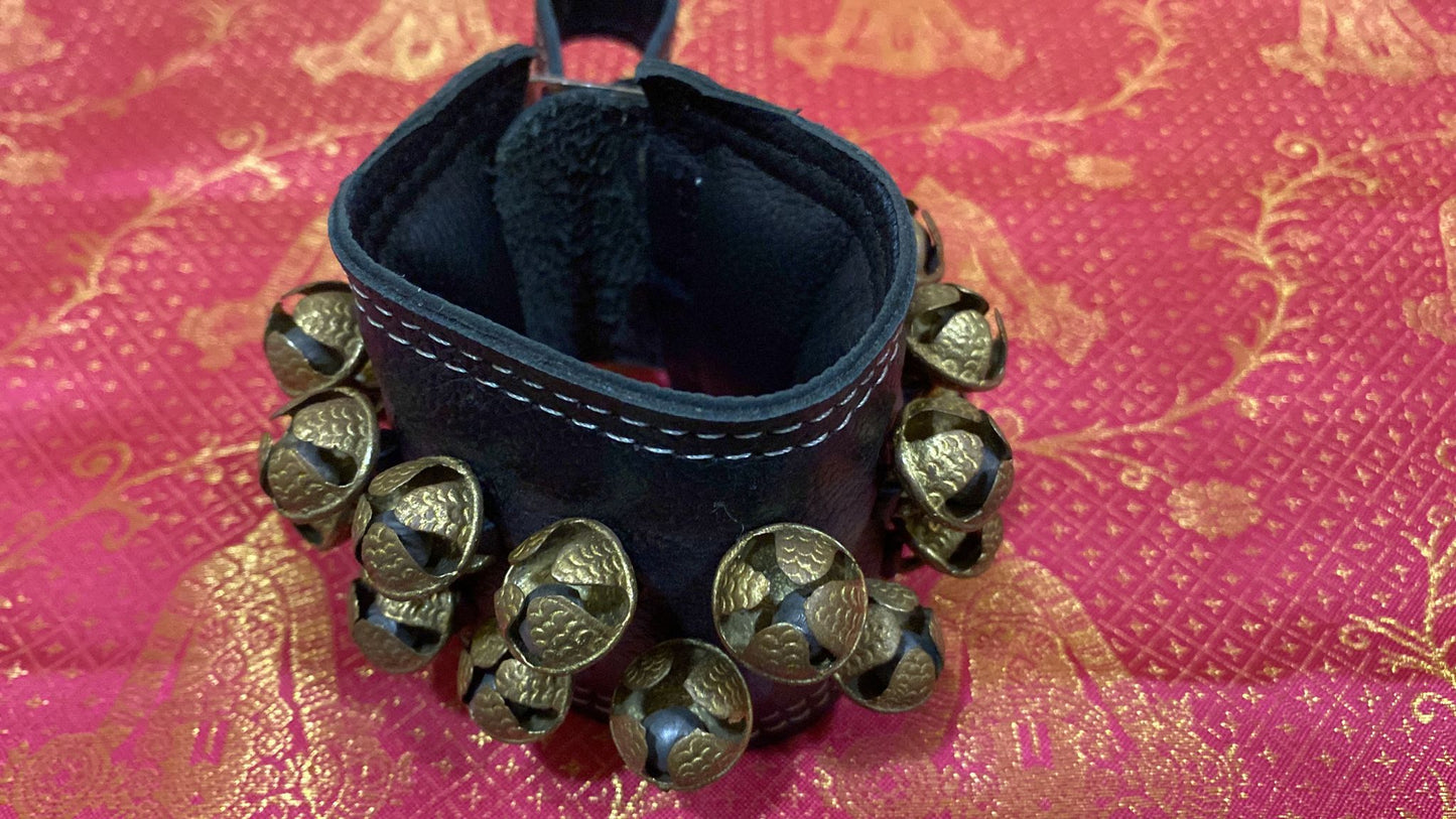 Ghungroo-Leather 2 Rows Black Leather (Bharathanatya Chalangai)